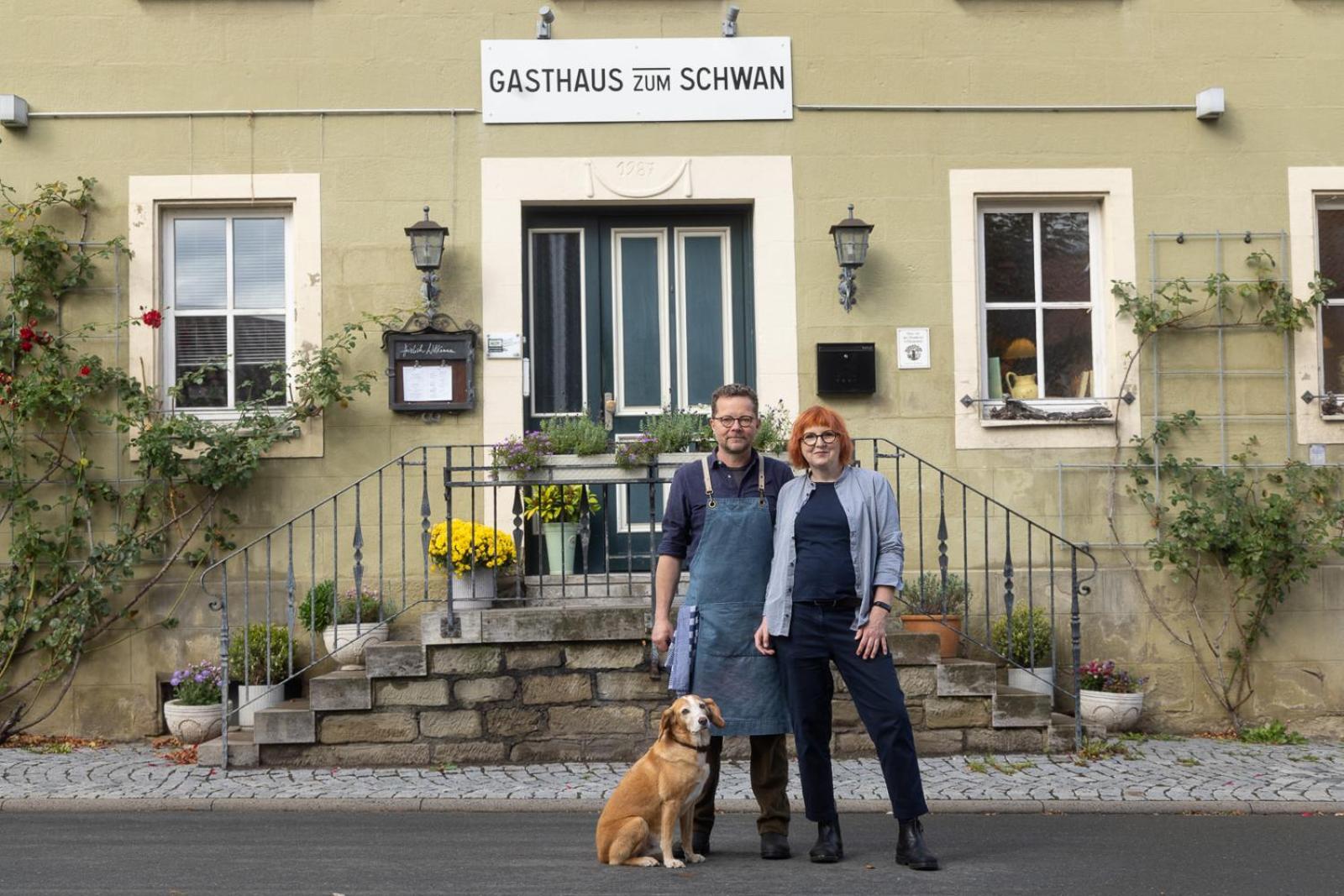 فندق Gasthaus Zum Schwan Castell المظهر الخارجي الصورة